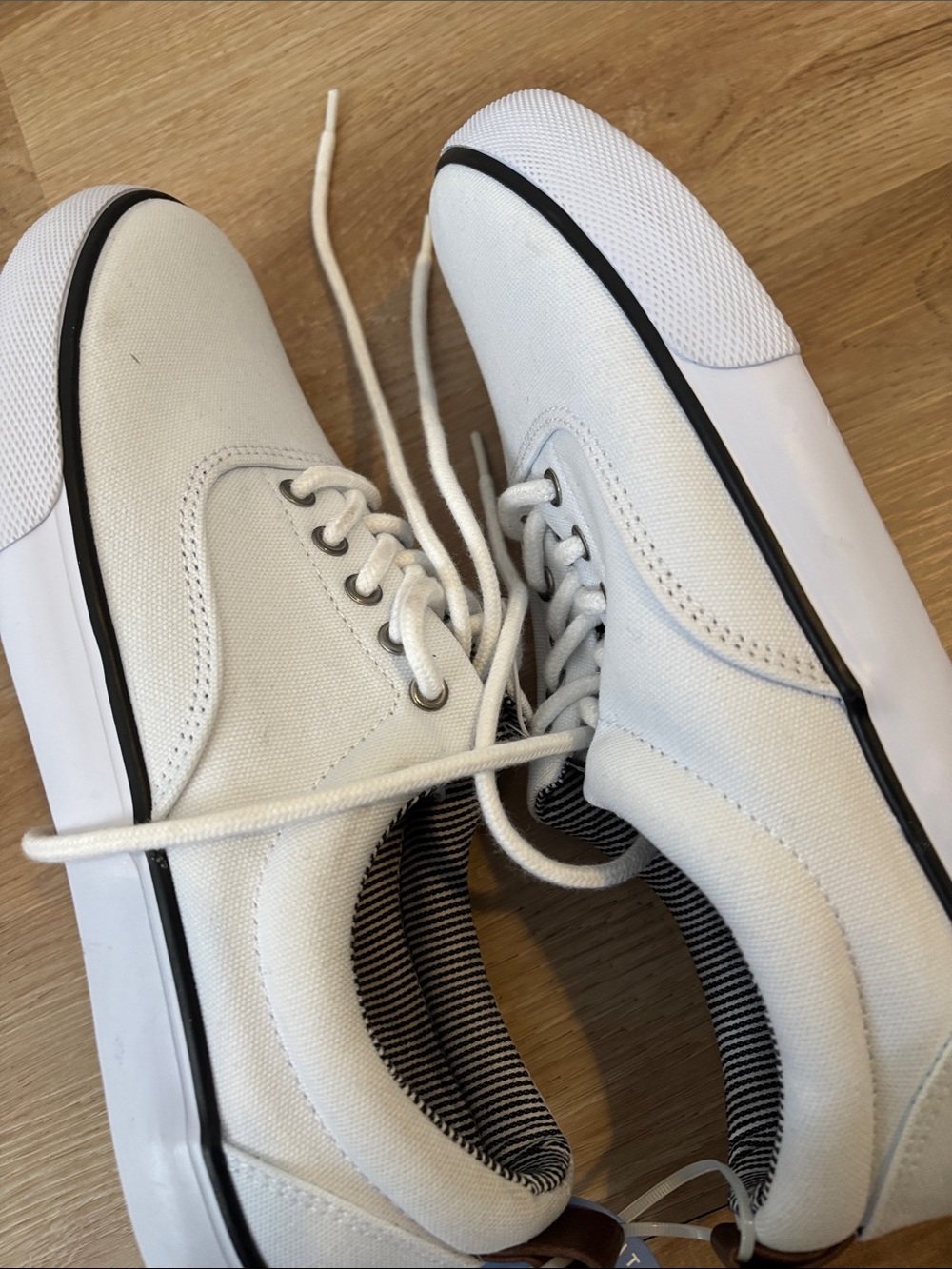 NEW Goodfellow & Co White Canvas Low-Top Sneakers
